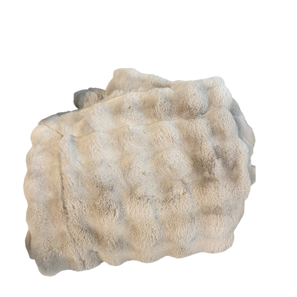 Quince Ruched Faux Fur Throw Blanket Mink 60x80 Cozy Blanket - Picture 4 of 7